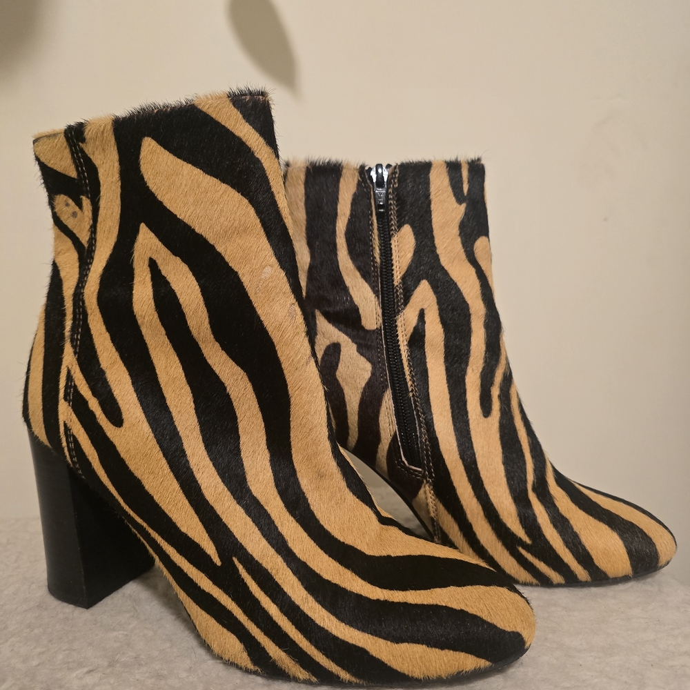 Women’s Zebra Print Ankle Boots - Black & Tan